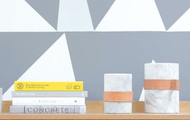 Які шпалери візуально збільшують кімнату