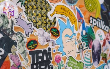 Кращі місця для розміщення наклейок на стіну в квартирі або будинку