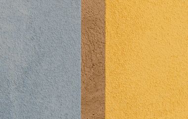 Навіщо покривають фотообої лаком