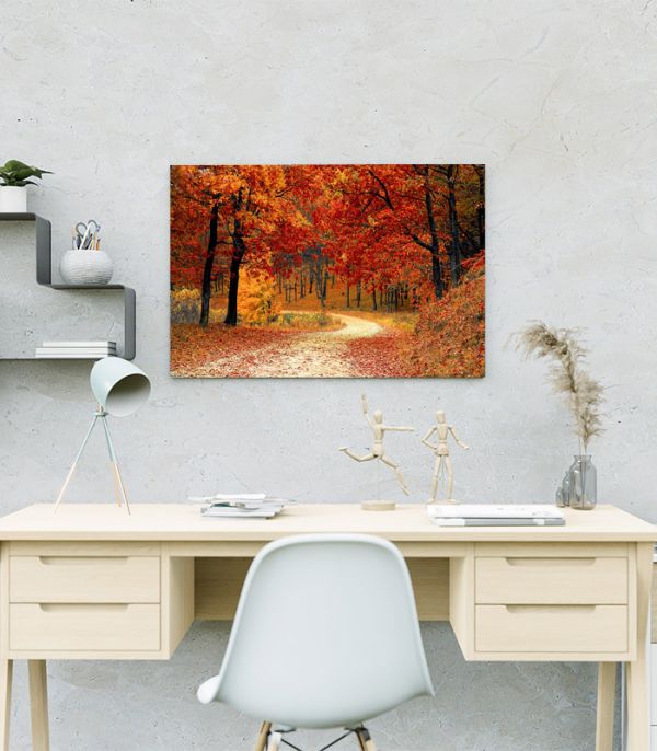 Картина у осінньому лісі