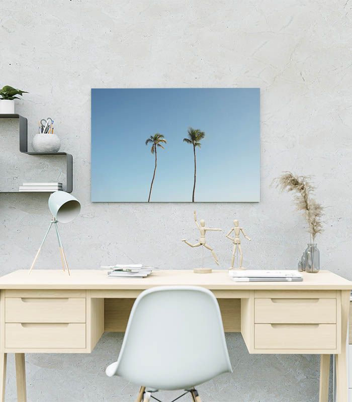 Картина неодинока пальма